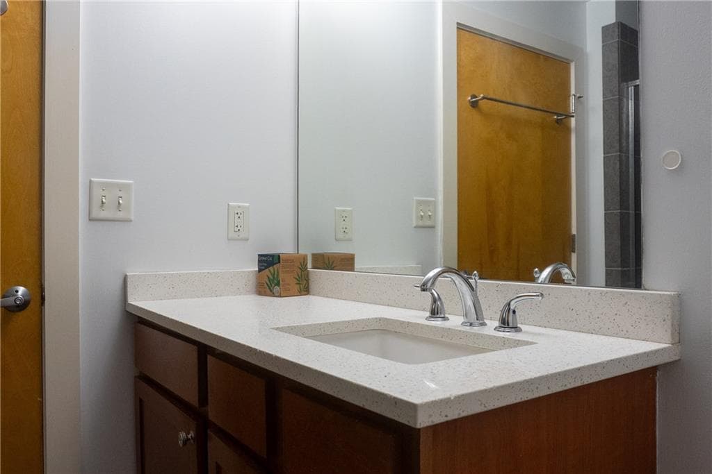 2 bedroom, 2 bathroom, 1,571 sq ft condominium for sale at 395 Central Park Place 230, Atlanta, GA 30312 — photo 10
