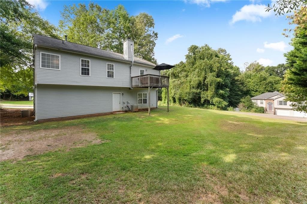 4 bedroom, 3 bathroom, 1,679 sq ft single family residence under contract at 378 Baugh Street, Commerce, GA 30529 — photo 6