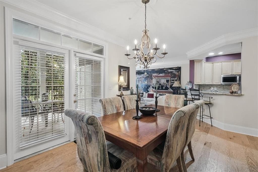 3 bedroom, 3 bathroom, 1,671 sq ft condominium for sale at 4100 Paces Walk 4101, Atlanta, GA 30339 — photo 4