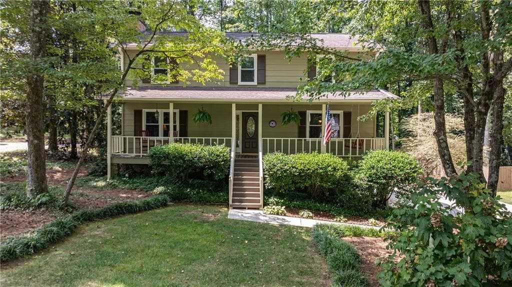4 bedroom, 3 bathroom, 2,328 sq ft single family residence under contract at 2513 Trent Drive, Marietta, GA 30066