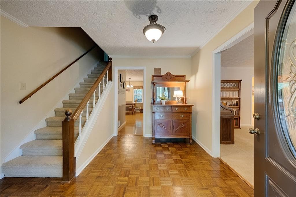 4 bedroom, 3 bathroom, 2,328 sq ft single family residence under contract at 2513 Trent Drive, Marietta, GA 30066 — photo 8