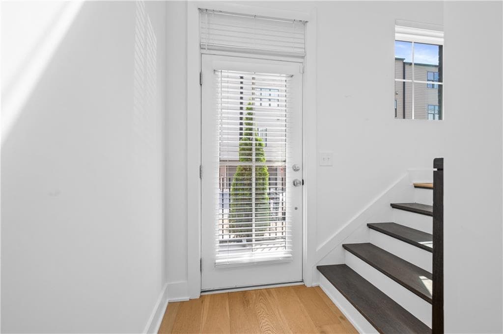 2 bedroom, 2 bathroom, 1,122 sq ft condominium for sale at 230 New Street 2105, Decatur, GA 30030 — photo 3