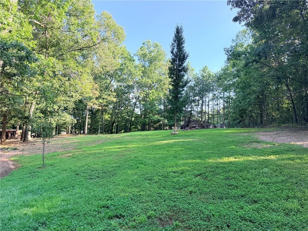 2 bedroom, 1 bathroom single family residence for sale at 6394 Shore Drive, Douglasville, GA 30135 — photo 3