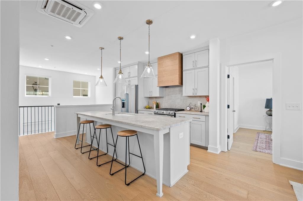 2 bedroom, 2 bathroom, 1,122 sq ft condominium for sale at 230 New Street 2105, Decatur, GA 30030 — photo 8