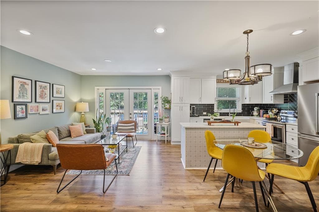 4 bedroom, 3 bathroom, 2,470 sq ft single family residence under contract at 1370 Willow Place, Atlanta, GA 30316 — photo 6