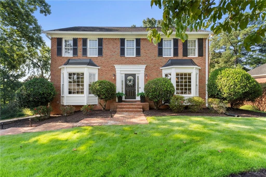 4 bedroom, 3 bathroom, 3,466 sq ft single family residence under contract at 4402 Nassau Way, Marietta, GA 30068