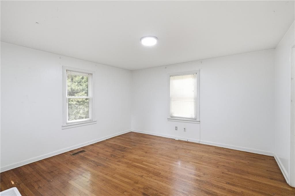 4 bedroom, 2 bathroom, 1,485 sq ft single family residence for sale at 37 Claire Drive, Atlanta, GA 30315 — photo 6