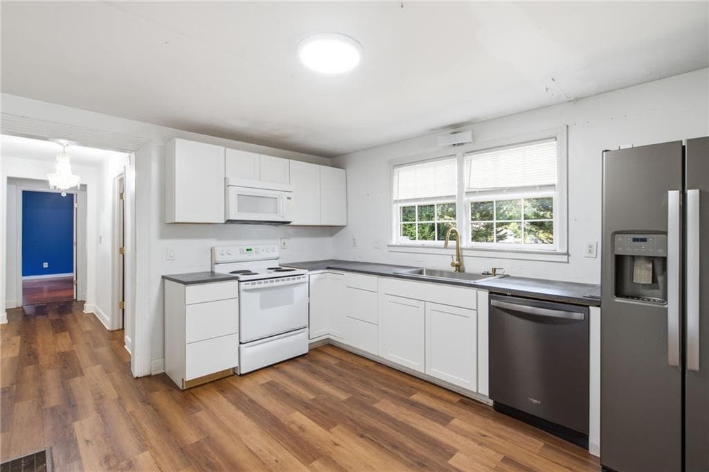 4 bedroom, 2 bathroom, 1,485 sq ft single family residence for sale at 37 Claire Drive, Atlanta, GA 30315 — photo 8