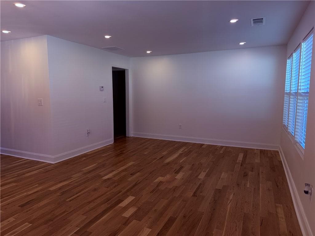 3 bedroom, 2 bathroom, 1,026 sq ft single family residence for sale at 2160 Castlewood Street, East Point, GA 30344 — photo 3