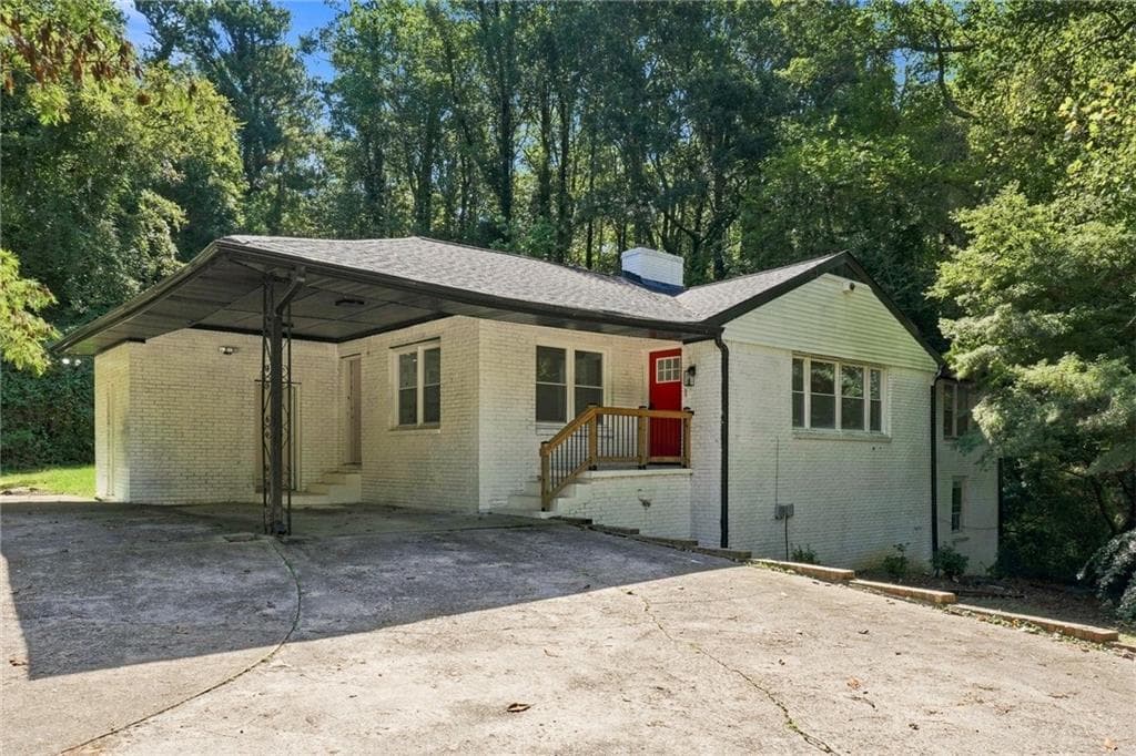 3 bedroom, 2 bathroom, 1,727 sq ft single family residence for sale at 1382 Childress Drive, Atlanta, GA 30311 — photo 1 of 38