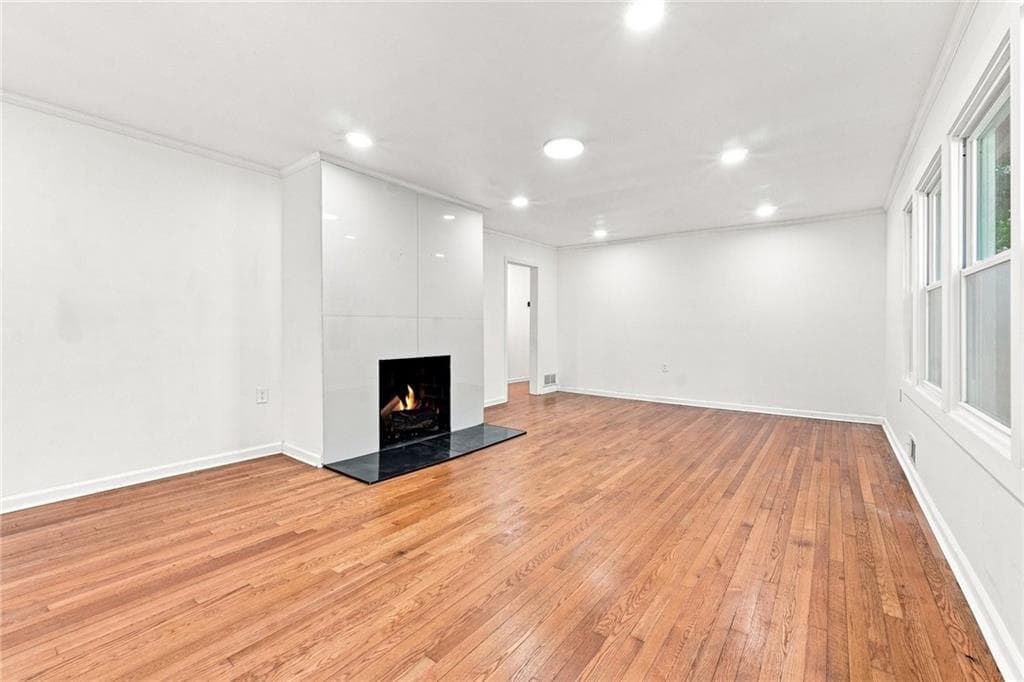 3 bedroom, 2 bathroom, 1,727 sq ft single family residence for sale at 1382 Childress Drive, Atlanta, GA 30311 — photo 4