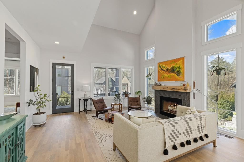 5 bedroom, 5 bathroom, 4,000 sq ft single family residence for sale at 304 Mado Lane, Chattahoochee Hills, GA 30268 — photo 7