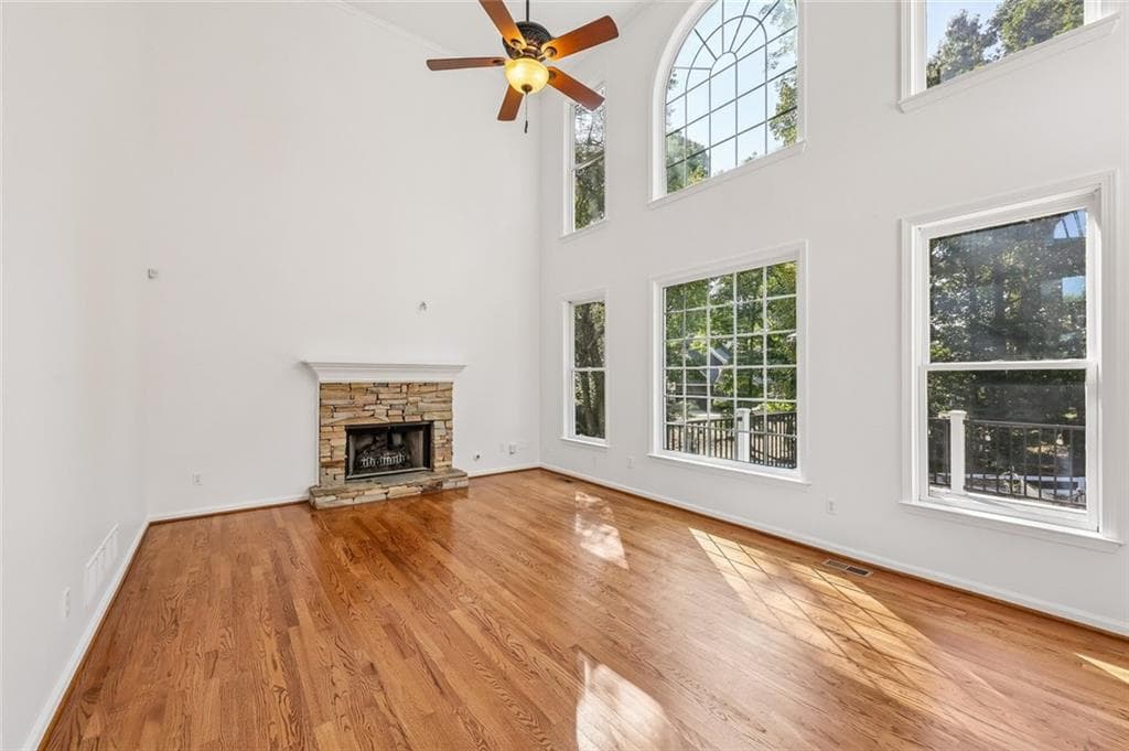 5 bedroom, 4 bathroom, 4,107 sq ft single family residence for sale at 2835 Live Oak Court, Cumming, GA 30041 — photo 4