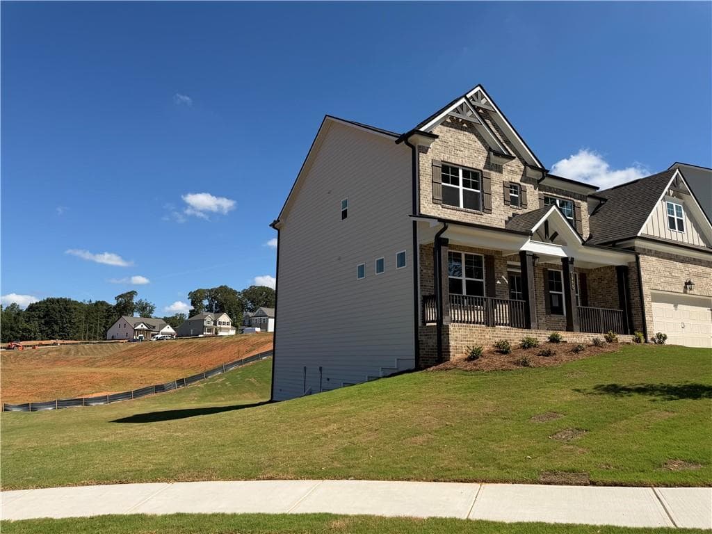 5 bedroom, 4 bathroom, 3,445 sq ft single family residence for sale at 1096 Hawkins Creek Drive, Jefferson, GA 30549 — photo 3