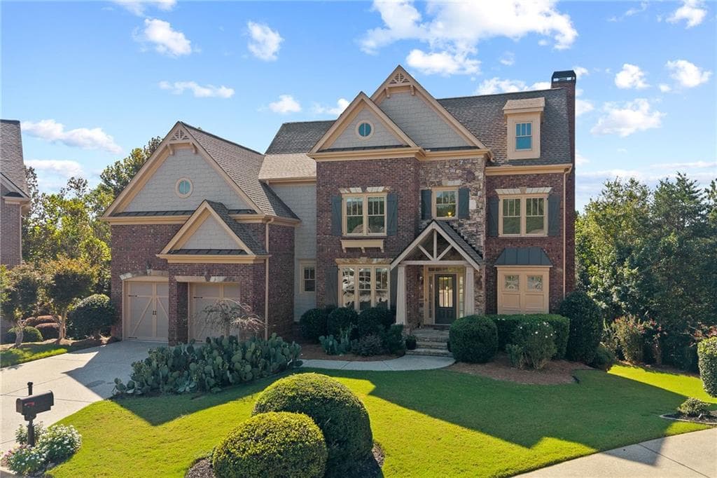 5 bedroom, 4 bathroom, 5,368 sq ft single family residence for sale at 3370 Seven Oaks Drive, Cumming, GA 30041 — photo 2