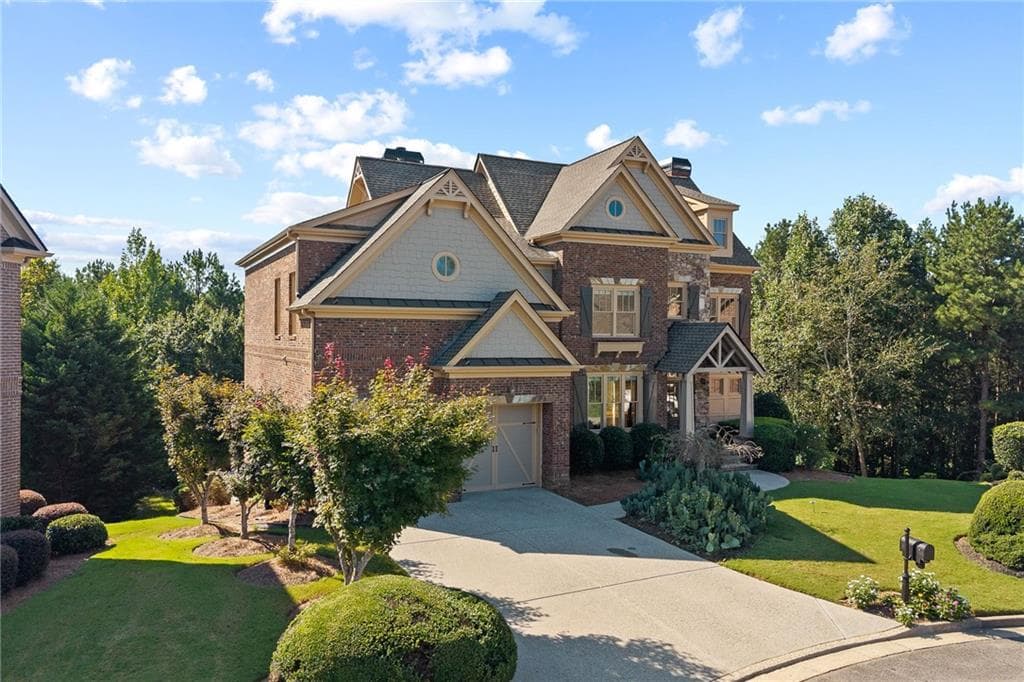 5 bedroom, 4 bathroom, 5,368 sq ft single family residence for sale at 3370 Seven Oaks Drive, Cumming, GA 30041 — photo 3