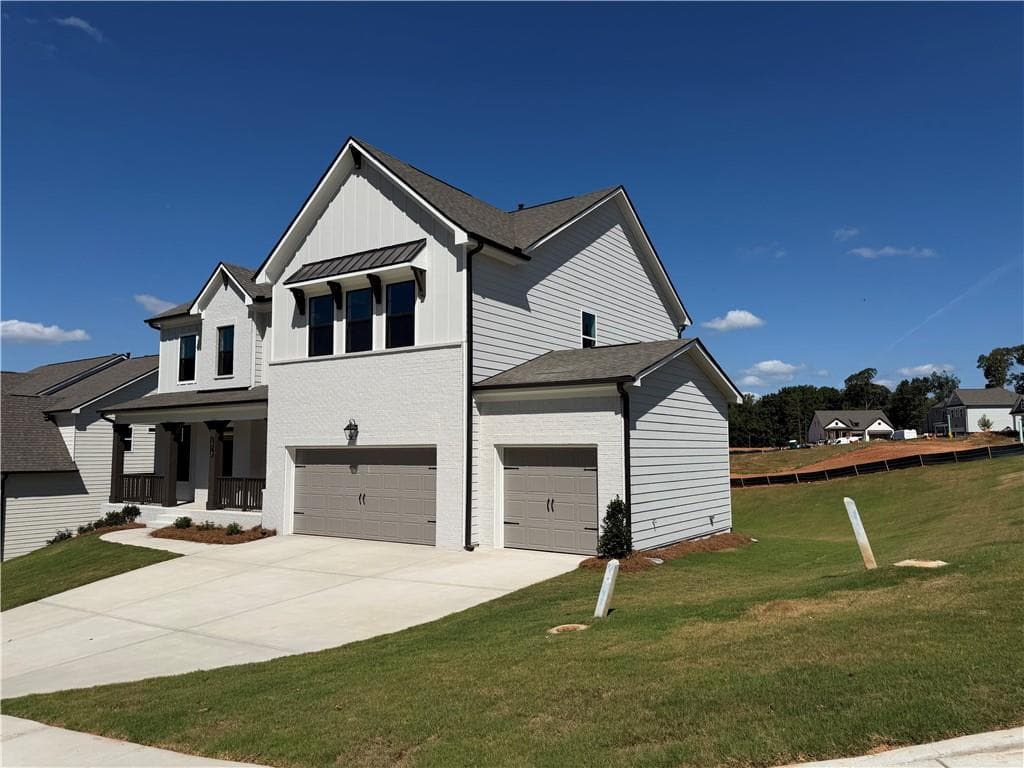 4 bedroom, 3 bathroom, 3,038 sq ft single family residence for sale at 1078 Hawkins Creek Drive, Jefferson, GA 30549 — photo 3