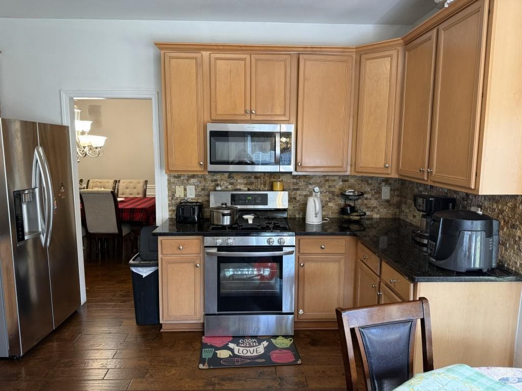 4 bedroom, 3 bathroom, 2,418 sq ft single family residence for sale at 1168 Whisperwood Lane, Lawrenceville, GA 30043 — photo 6