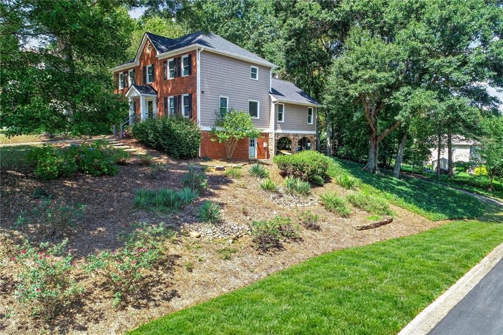 4 bedroom, 4 bathroom, 3,568 sq ft single family residence for sale at 5240 Shasta Way, Marietta, GA 30062 — photo 7