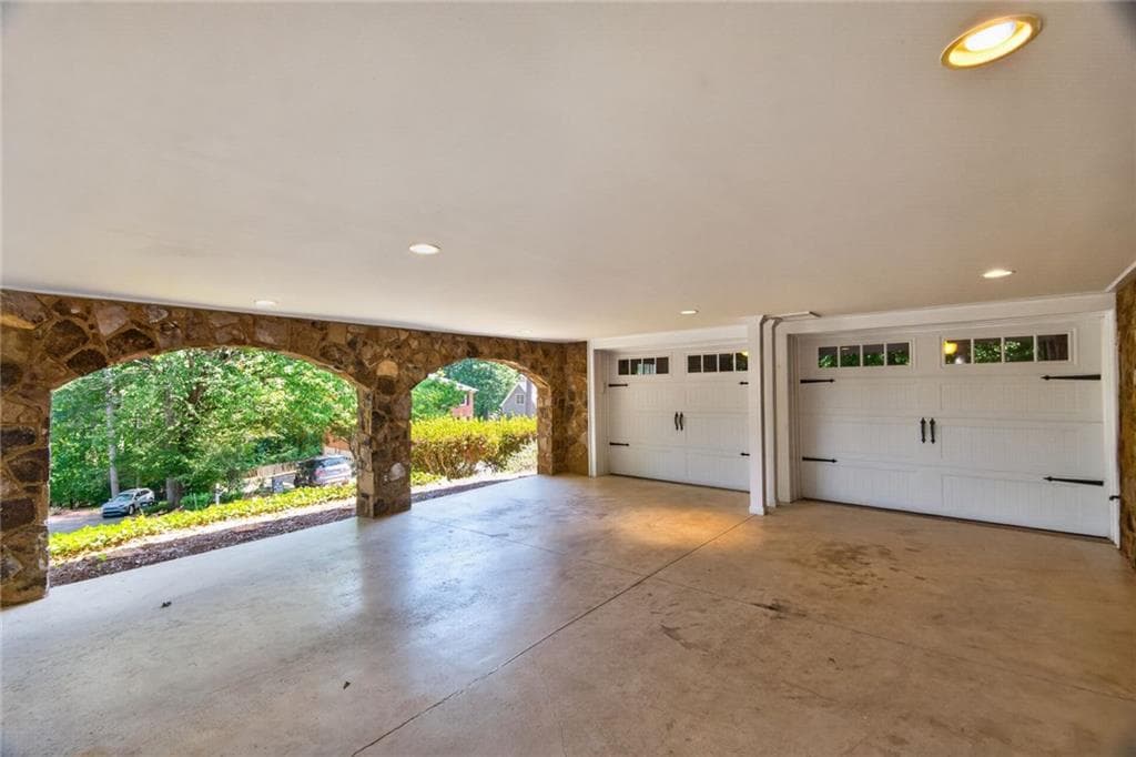 4 bedroom, 4 bathroom, 3,568 sq ft single family residence for sale at 5240 Shasta Way, Marietta, GA 30062 — photo 9