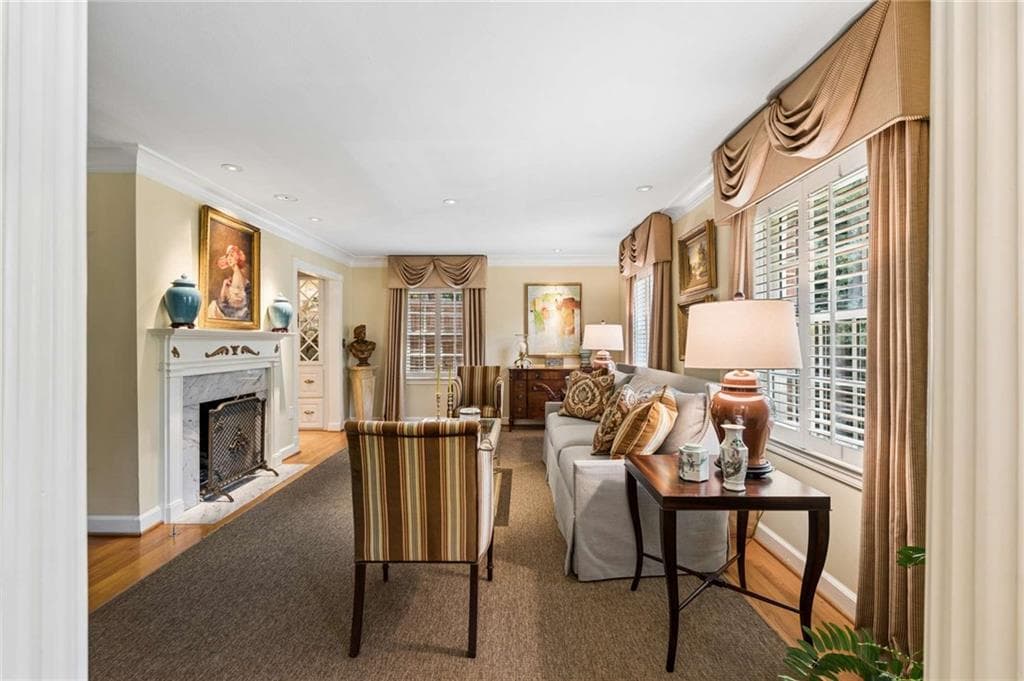 3 bedroom, 2 bathroom, 2,393 sq ft single family residence under contract at 1158 Beech Haven Road, Atlanta, GA 30324 — photo 6