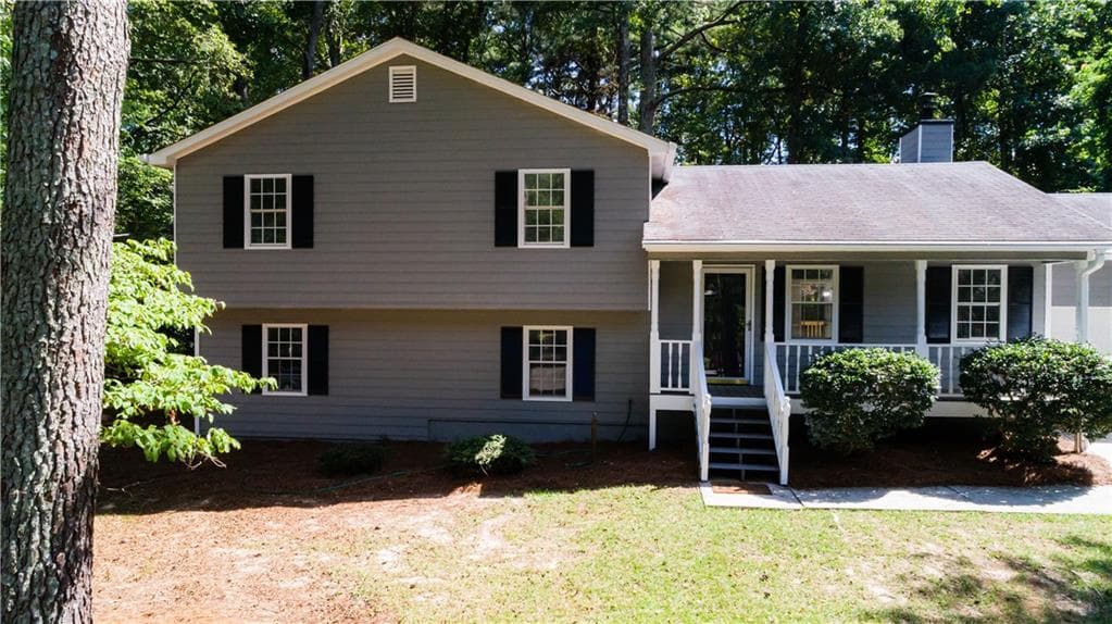 4 bedroom, 2 bathroom, 2,216 sq ft single family residence for sale at 2340 Rockwell Drive, Buford, GA 30519 — photo 6