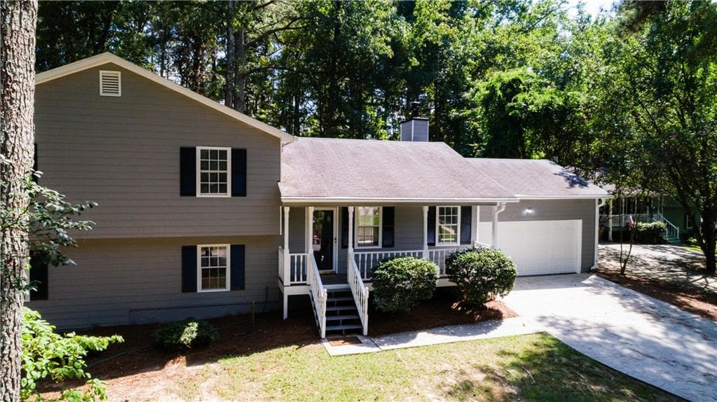 4 bedroom, 2 bathroom, 2,216 sq ft single family residence for sale at 2340 Rockwell Drive, Buford, GA 30519 — photo 7