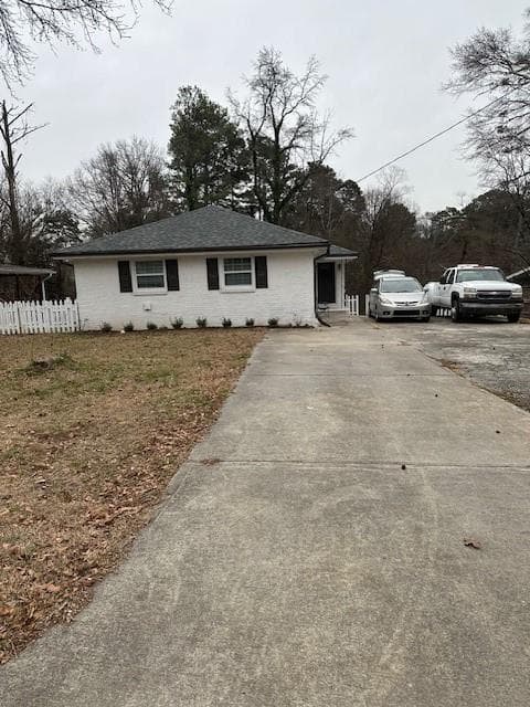 duplex under contract at 118 N Woodland Drive, Atlanta, GA 30340 — photo 3