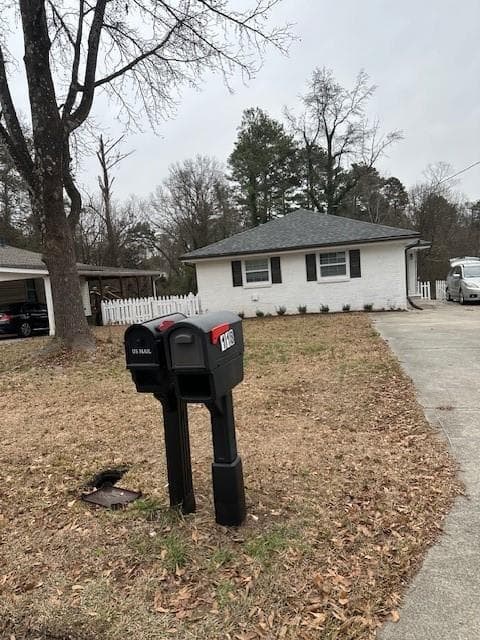 duplex under contract at 118 N Woodland Drive, Atlanta, GA 30340 — photo 4