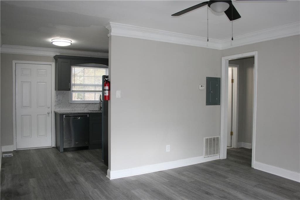 duplex under contract at 118 N Woodland Drive, Atlanta, GA 30340 — photo 8