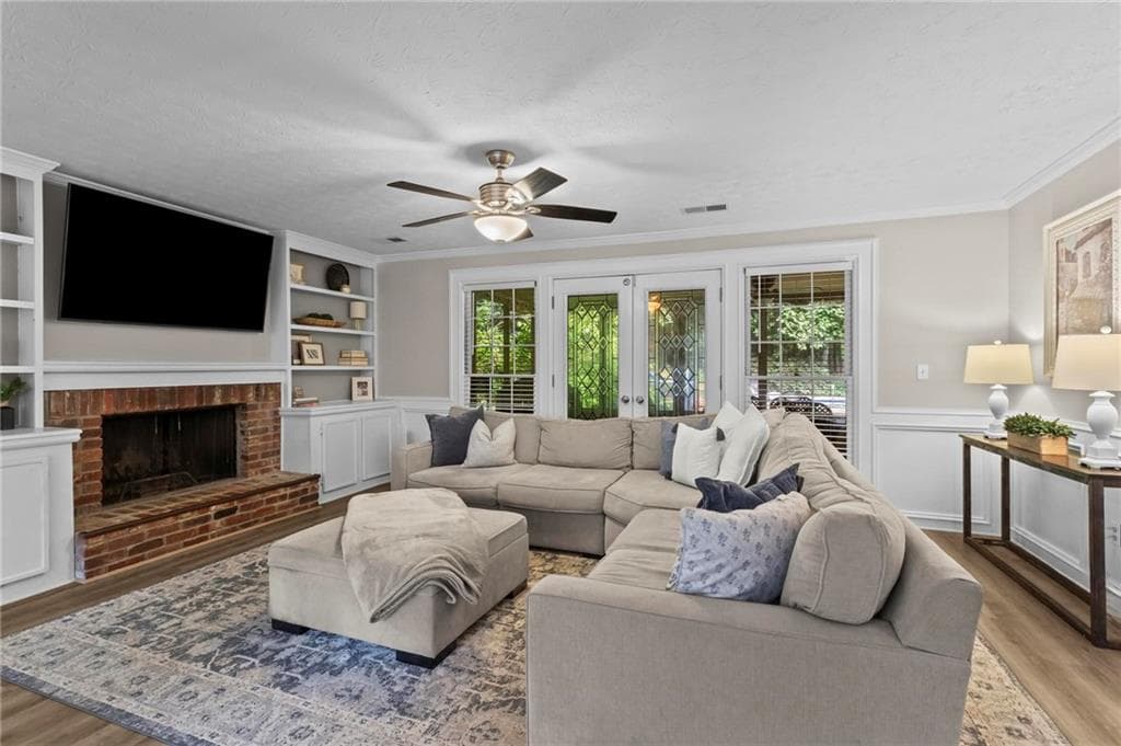 5 bedroom, 3 bathroom, 3,377 sq ft single family residence for sale at 2720 Country Lane, Marietta, GA 30062 — photo 10