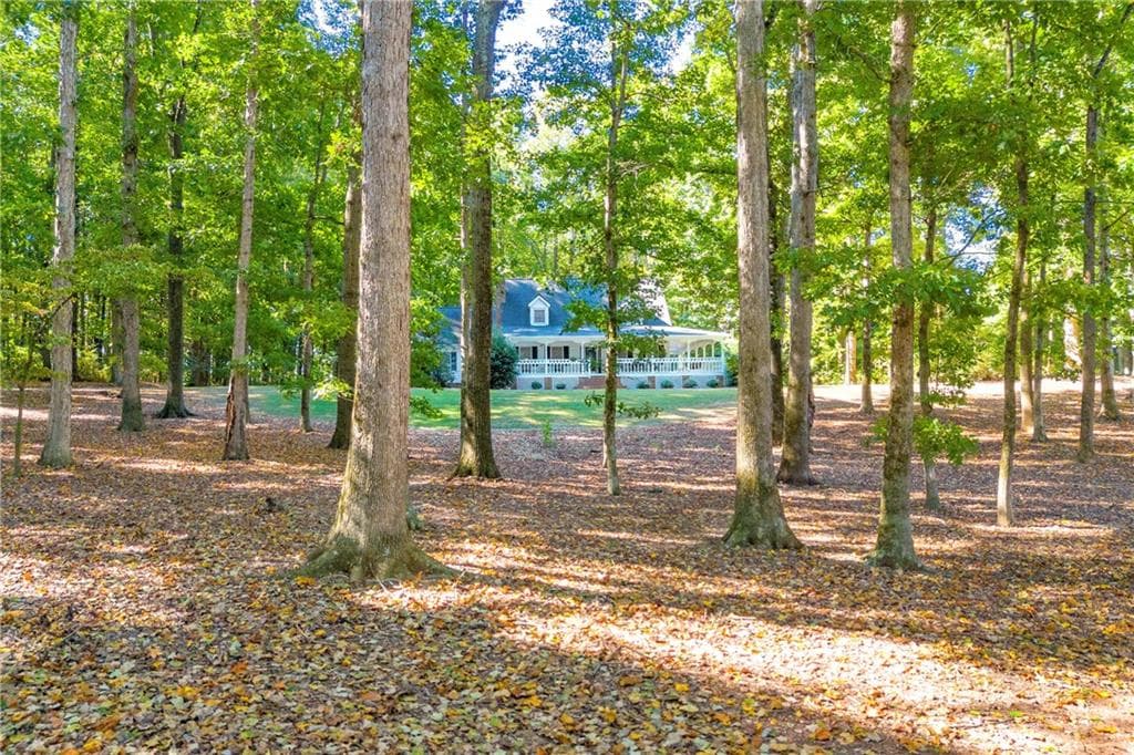 4 bedroom, 2 bathroom, 2,639 sq ft single family residence for sale at 918 Brockton Loop, Jefferson, GA 30549