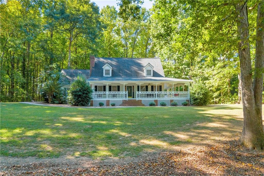 4 bedroom, 2 bathroom, 2,639 sq ft single family residence for sale at 918 Brockton Loop, Jefferson, GA 30549 — photo 4