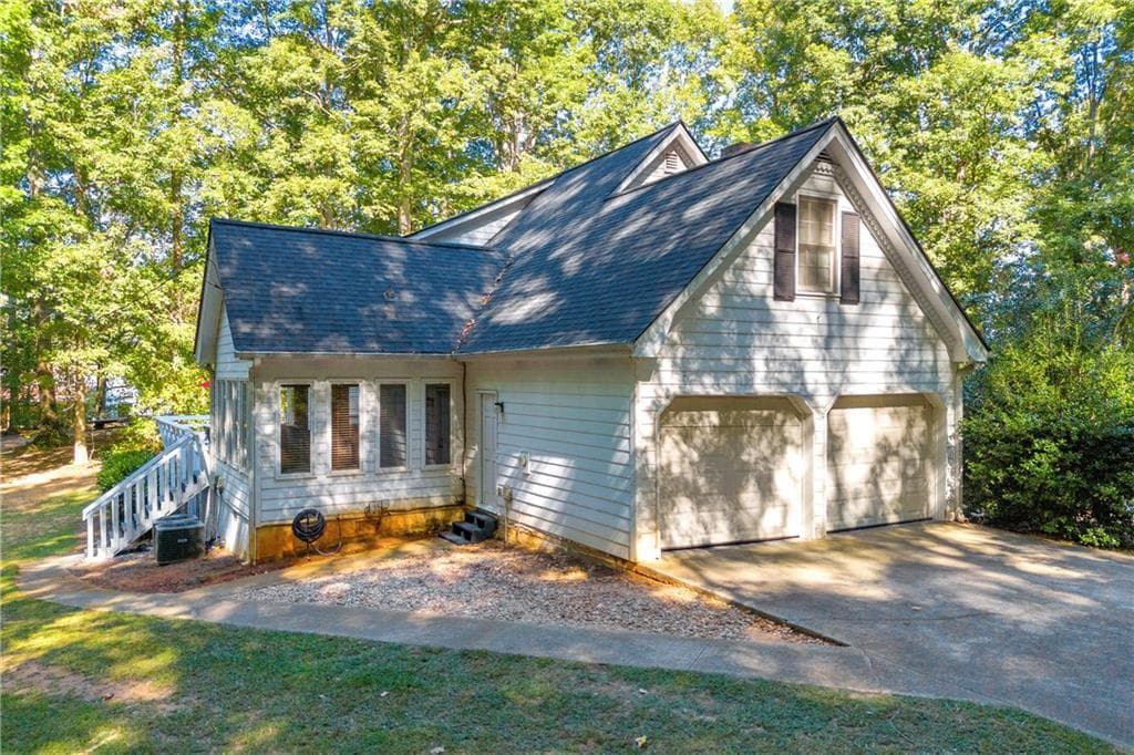 4 bedroom, 2 bathroom, 2,639 sq ft single family residence for sale at 918 Brockton Loop, Jefferson, GA 30549 — photo 8