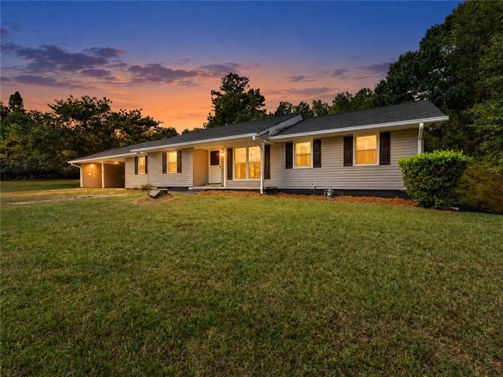 4 bedroom, 2 bathroom, 1,863 sq ft single family residence for sale at 5626 Cool Springs Road, Gainesville, GA 30506 — photo 3