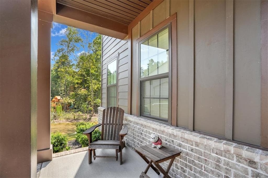 5 bedroom, 5 bathroom, 5,102 sq ft single family residence for sale at 125 Longwood Drive, Fayetteville, GA 30215 — photo 5