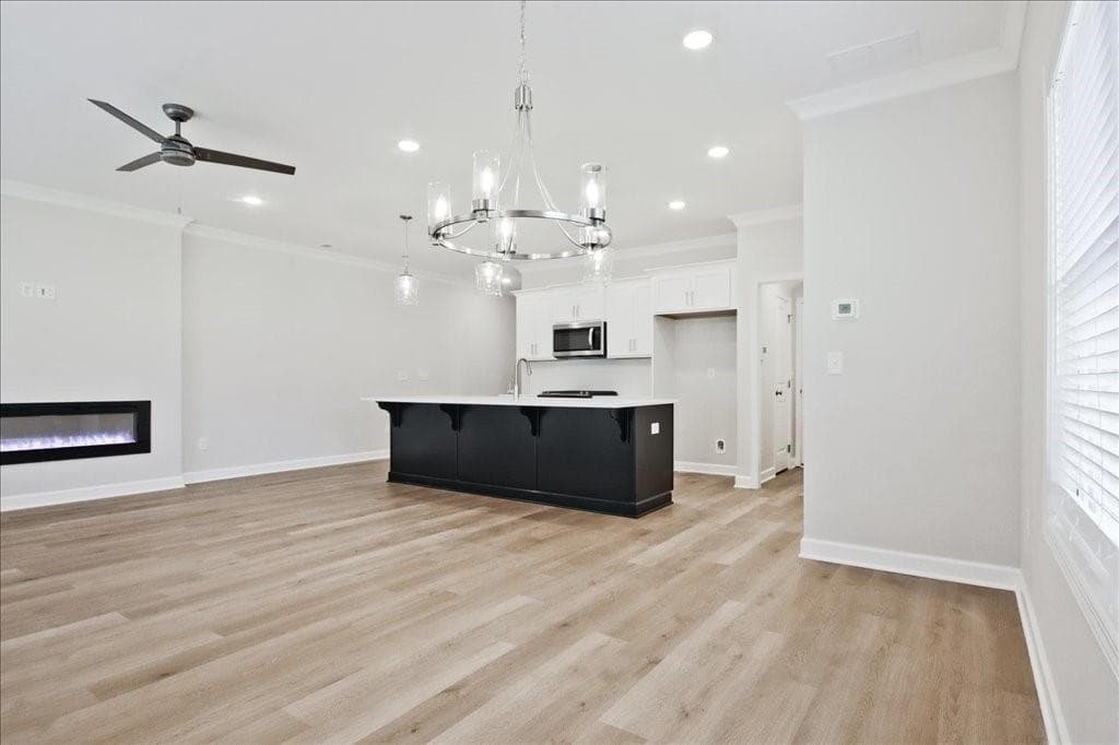 3 bedroom, 3 bathroom, 1,805 sq ft townhouse for sale at 686 Sunstone Lane, Lawrenceville, GA 30043 — photo 9
