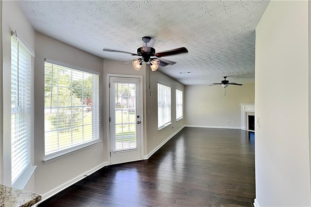 4 bedroom, 3 bathroom, 2,082 sq ft single family residence for rent at 34 Belmont Park Drive, Newnan, GA 30263 for $2,000 a month — photo 6