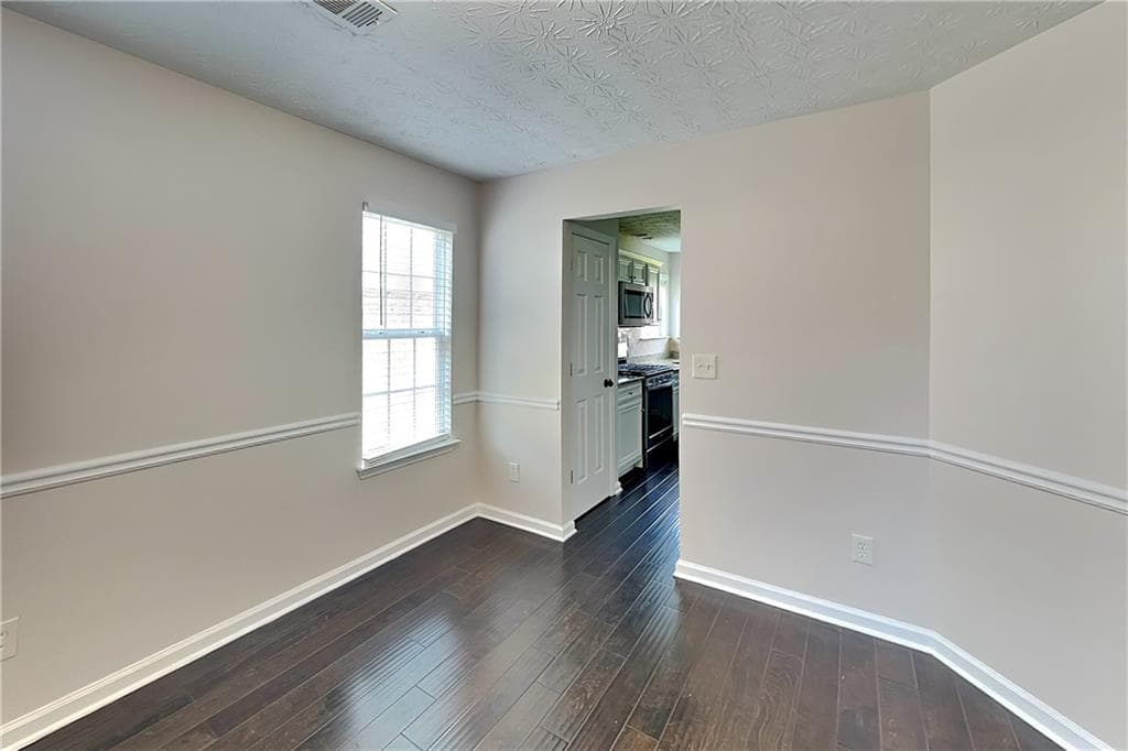 4 bedroom, 3 bathroom, 2,082 sq ft single family residence for rent at 34 Belmont Park Drive, Newnan, GA 30263 for $2,000 a month — photo 7