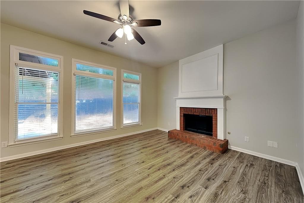 4 bedroom, 3 bathroom, 2,667 sq ft single family residence for rent at 213 Park Creek Drive, Woodstock, GA 30188 for $2,640 a month — photo 3
