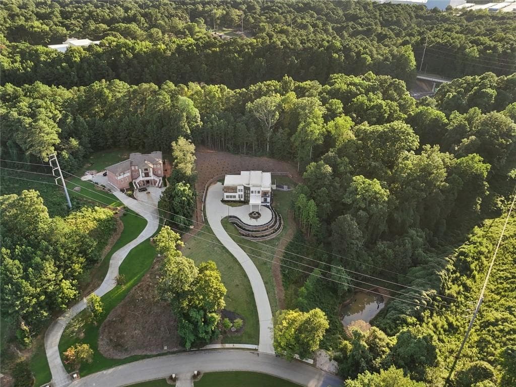 5 bedroom, 6 bathroom, 8,166 sq ft single family residence for sale at 1612 Mountain Shadow Trail, Stone Mountain, GA 30087 — photo 7