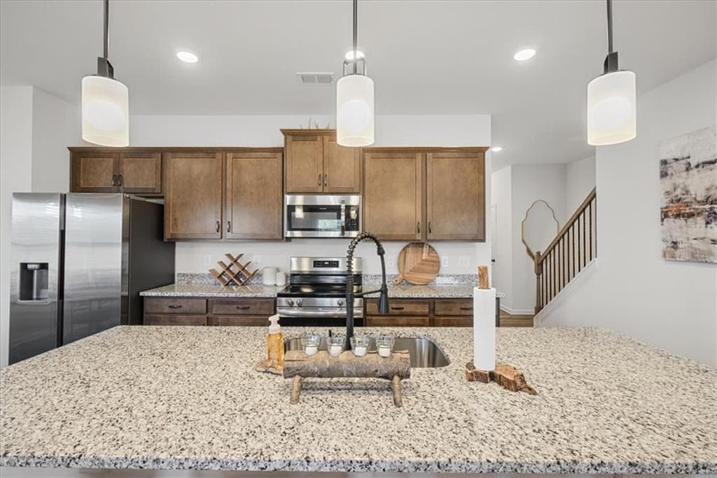 3 bedroom, 3 bathroom, 1,944 sq ft single family residence for sale at 620 Blaven Street, Cartersville, GA 30121 — photo 7