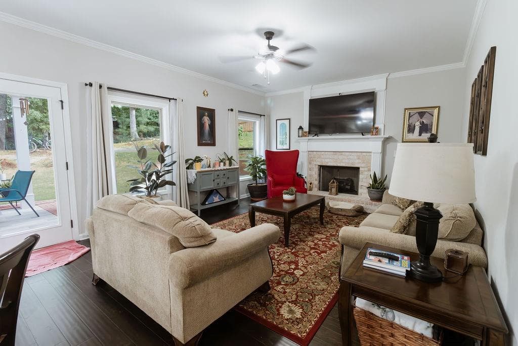 4 bedroom, 3 bathroom, 2,043 sq ft single family residence for sale at 158 Grand Oak Drive, Jefferson, GA 30549 — photo 3