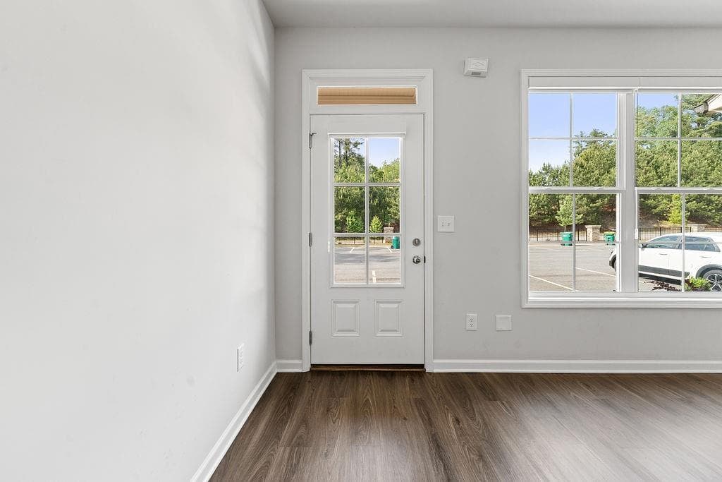 2 bedroom, 3 bathroom, 1,296 sq ft townhouse for rent at 485 Collins Industrial Way, Lawrenceville, GA 30043 for $1,800 a month — photo 3
