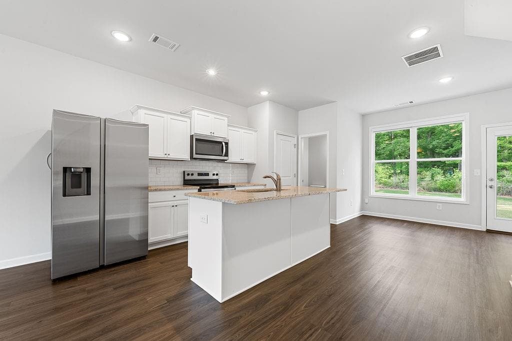 2 bedroom, 3 bathroom, 1,296 sq ft townhouse for rent at 485 Collins Industrial Way, Lawrenceville, GA 30043 for $1,800 a month — photo 9
