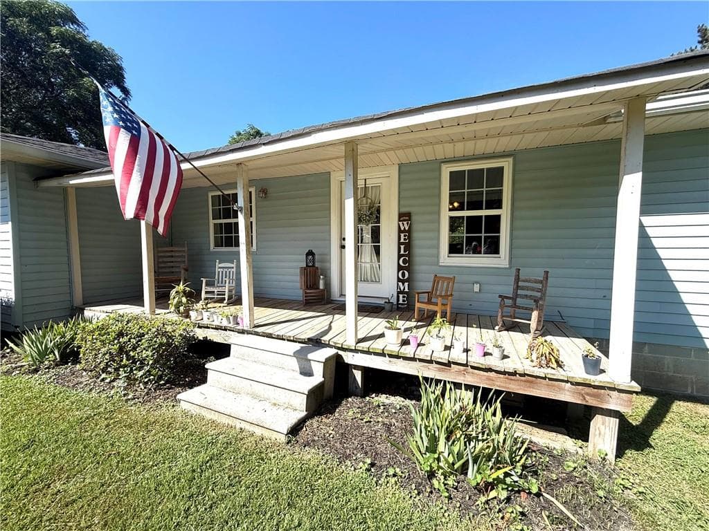 3 bedroom, 2 bathroom, 1,182 sq ft single family residence for sale at 322 Cook Road, Resaca, GA 30735 — photo 5