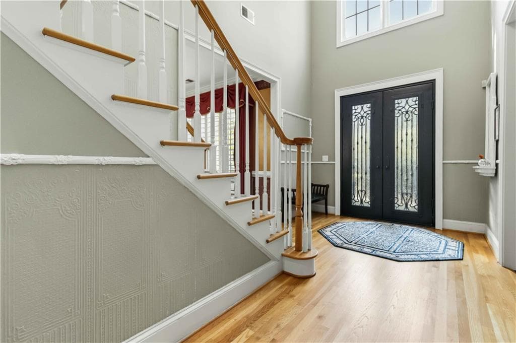 5 bedroom, 4 bathroom, 3,430 sq ft single family residence under contract at 2223 Austin Lake Drive, Smyrna, GA 30082 — photo 4