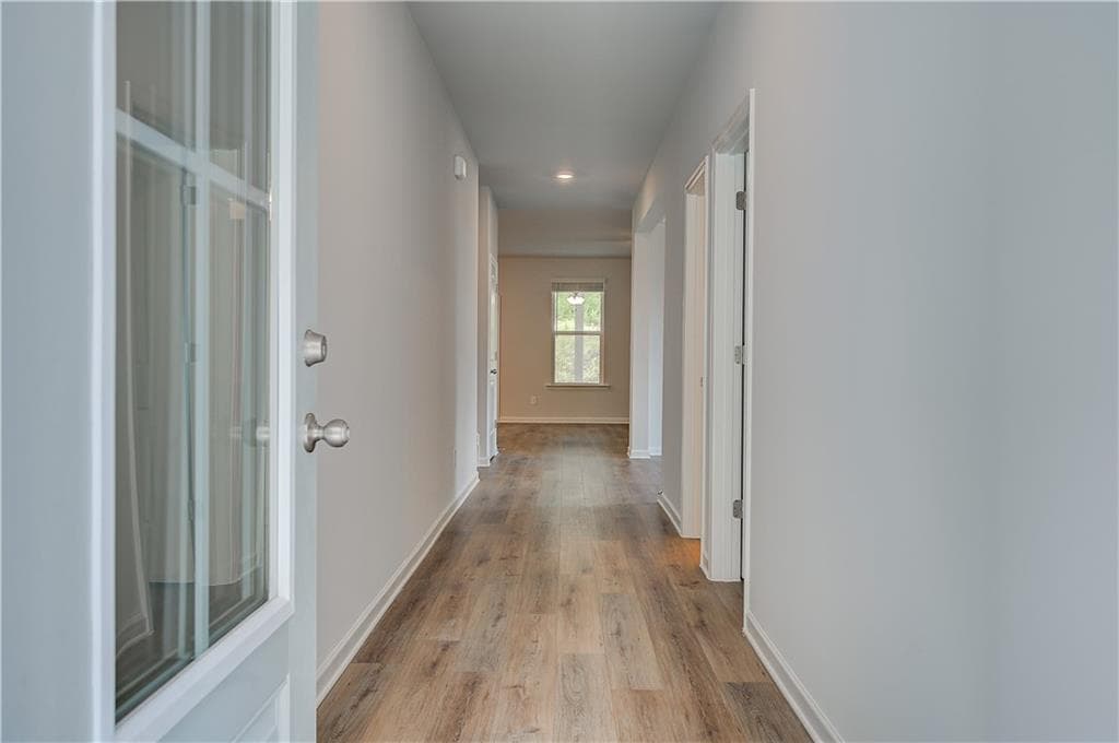 5 bedroom, 3 bathroom, 3,104 sq ft single family residence for sale at 2525 Dixon Place, Lawrenceville, GA 30045 — photo 4