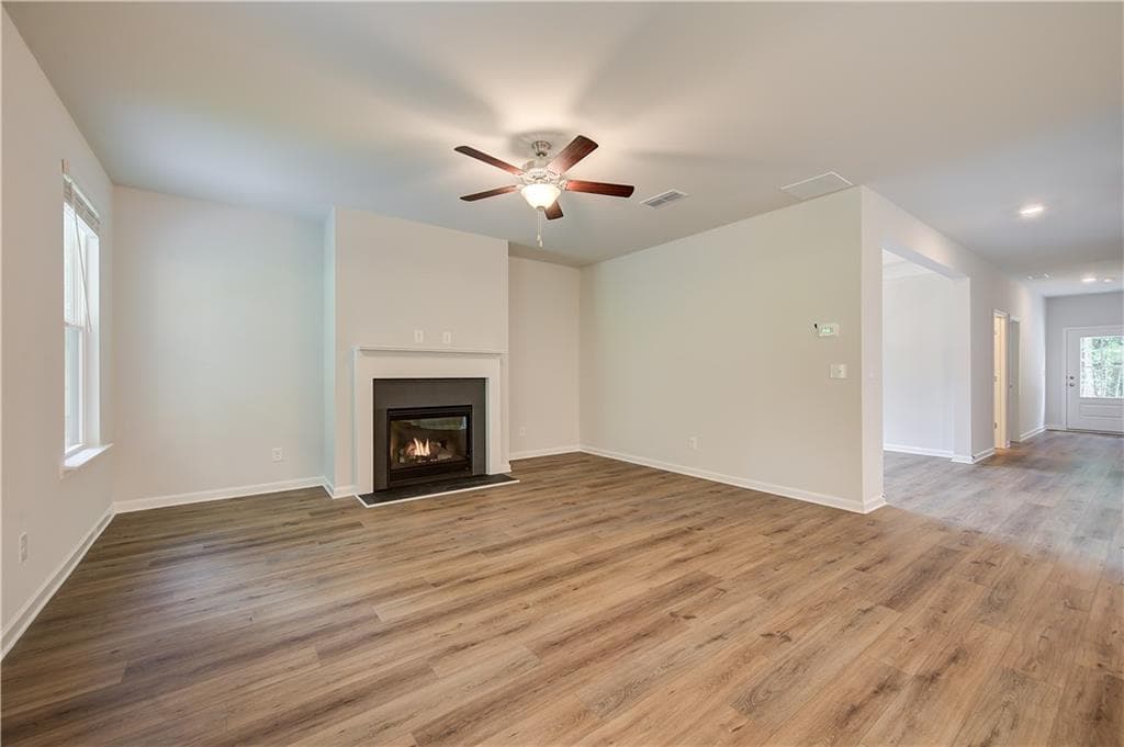 5 bedroom, 3 bathroom, 3,104 sq ft single family residence for sale at 2525 Dixon Place, Lawrenceville, GA 30045 — photo 9