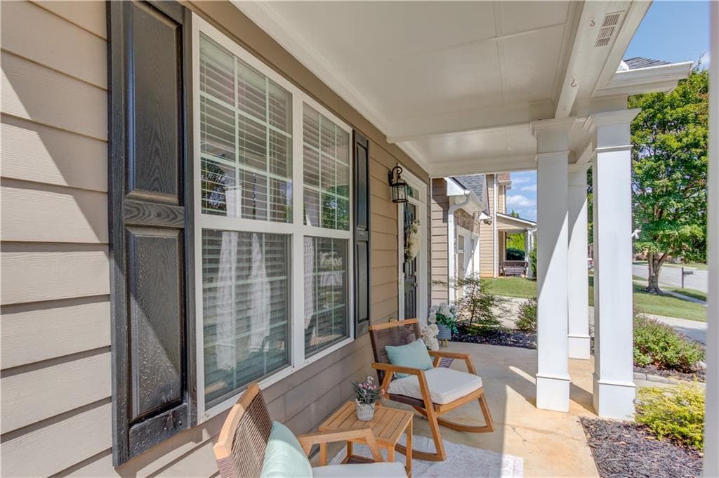 5 bedroom, 4 bathroom, 3,330 sq ft single family residence for sale at 1806 Madrid Falls Road, Braselton, GA 30517 — photo 6